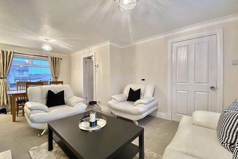 15 Cunningham Place, Ayr, KA7 3HZ