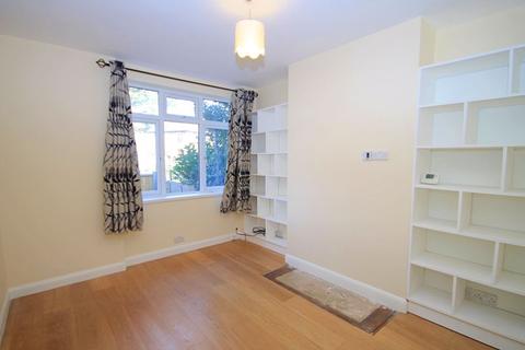 11 Shelley Close, Greenford, UB6 8RT