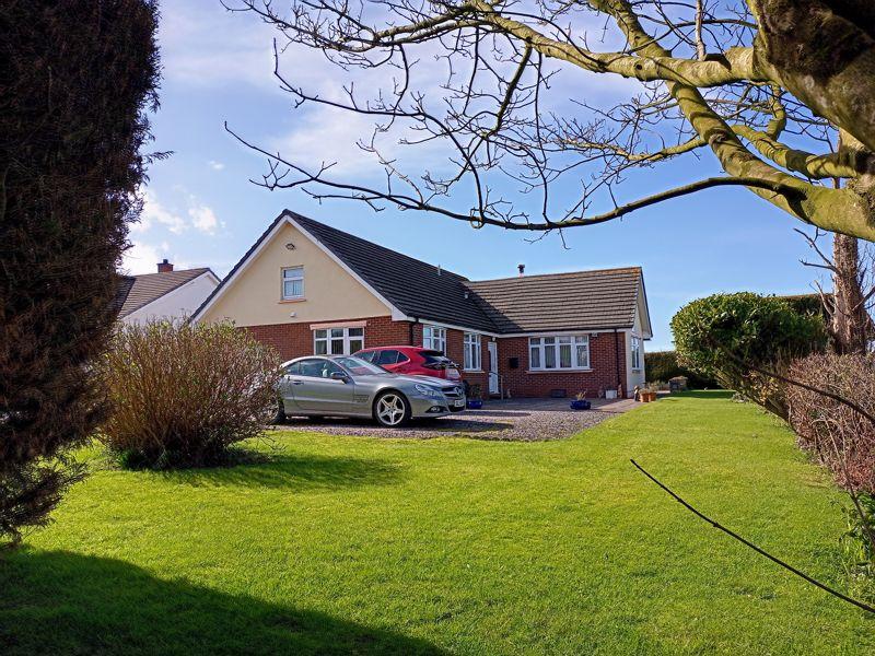 Blaenporth, Cardigan 2 bed detached bungalow £329,950