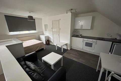 5 bedroom apartment to rent - Grange Road, Longford, Coventry