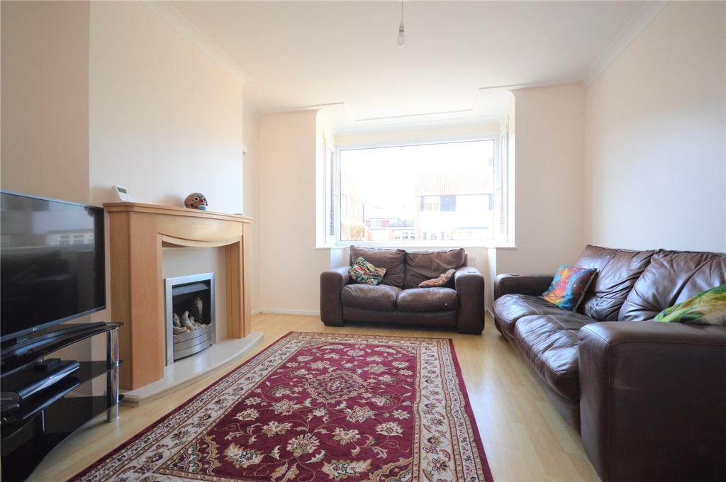 Bar Lane, Garforth, Leeds 3 bed semidetached house £265,000