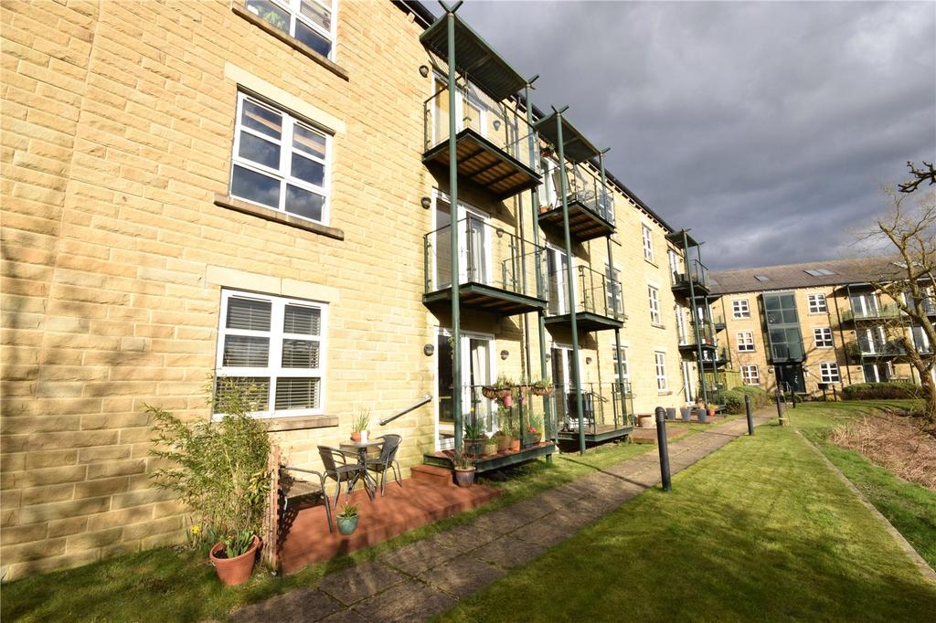Union Bridge Mills, Roker Lane, Pudsey 2 bed apartment £850 pcm (£196 pw)