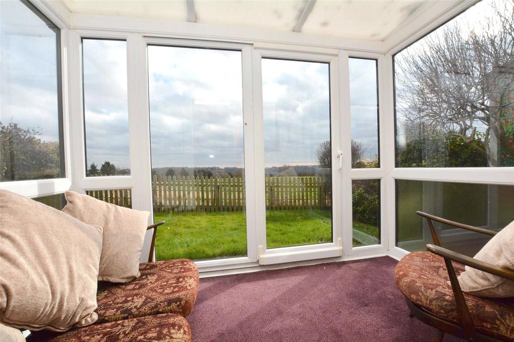 Oak Dene Close, Pudsey 4 bed semidetached house £330,000