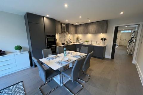 16a Park Road, Kingston Upon Thames, KT2 6BG