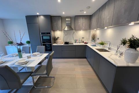 16a Park Road, Kingston Upon Thames, KT2 6BG