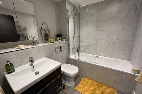 16a Park Road, Kingston Upon Thames, KT2 6BG