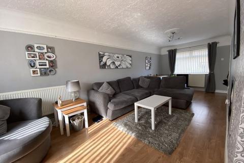 4 Downside Close, Bootle, L30 5QX