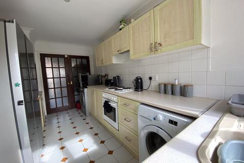 4 Downside Close, Bootle, L30 5QX