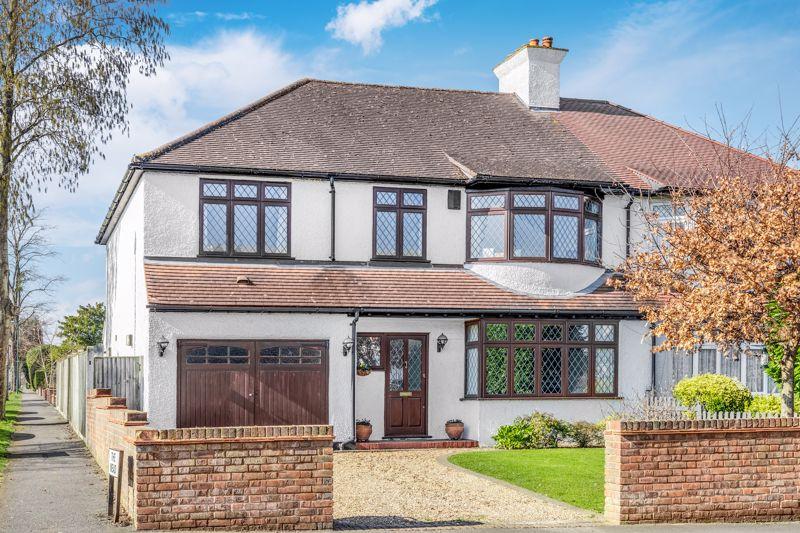 Redford Avenue, Wallington 4 bed semidetached house £775,000