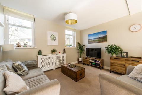 11 Chapel Drive, Dartford, DA2 6FF