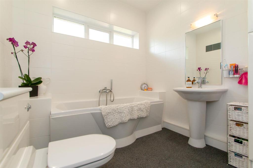 Parkhill Road, Hale, Altrincham 5 bed detached house £1,595,000