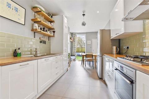 10 Phoenix Road, London, SE20 7BT