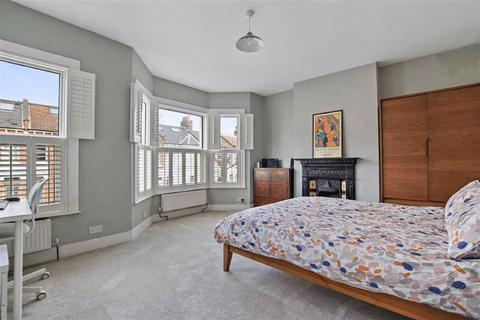 10 Phoenix Road, London, SE20 7BT