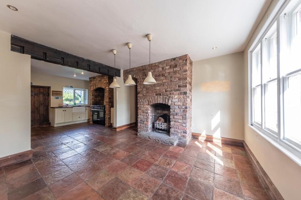 Dog Lane, Kelsall 3 bed detached house for sale £525,000