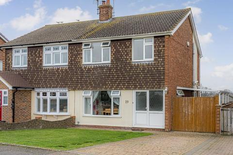 19 Alexander Drive, Faversham, ME13 7TB