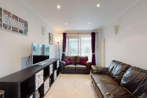 19 Alexander Drive, Faversham, ME13 7TB