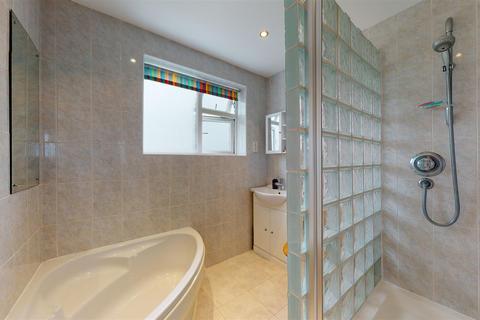 19 Alexander Drive, Faversham, ME13 7TB