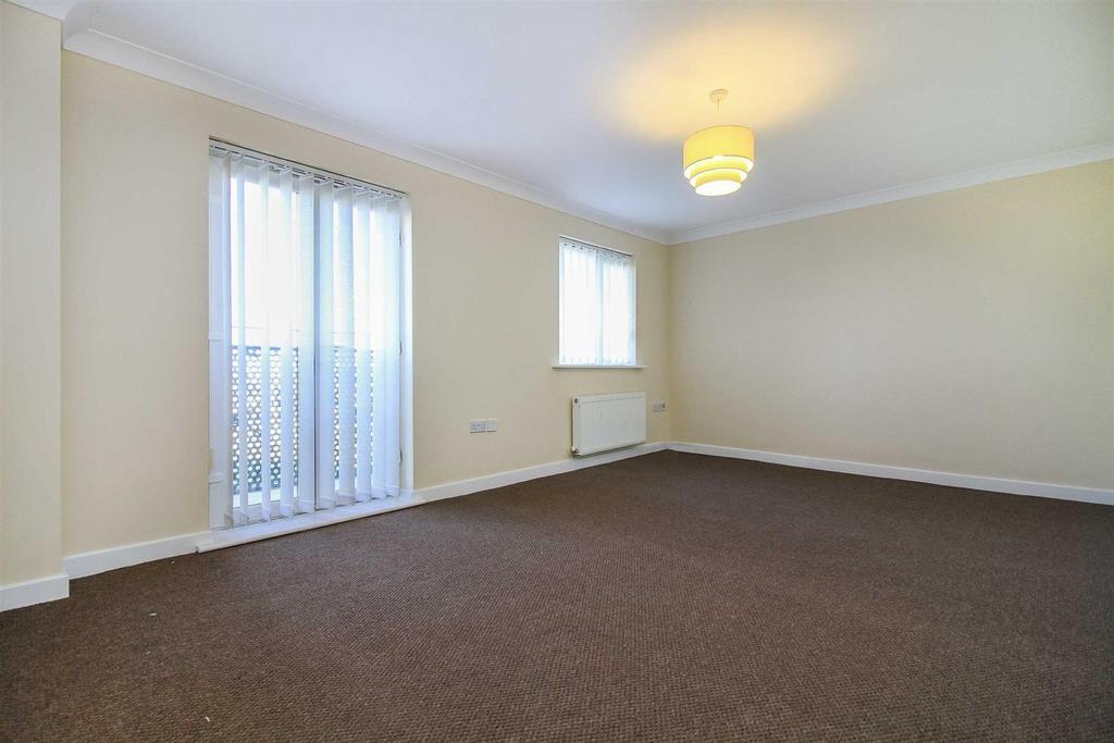 Oberon Way, Blyth 2 bed flat £575 pcm (£133 pw)
