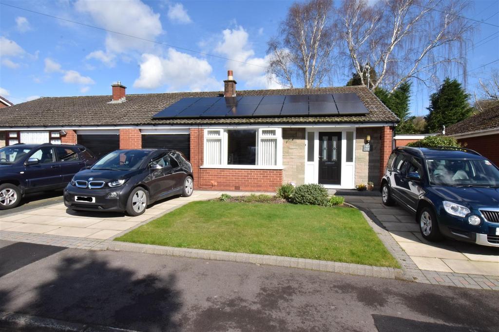 Cromer Drive, Atherton, Manchester 3 bed semidetached bungalow £239,950