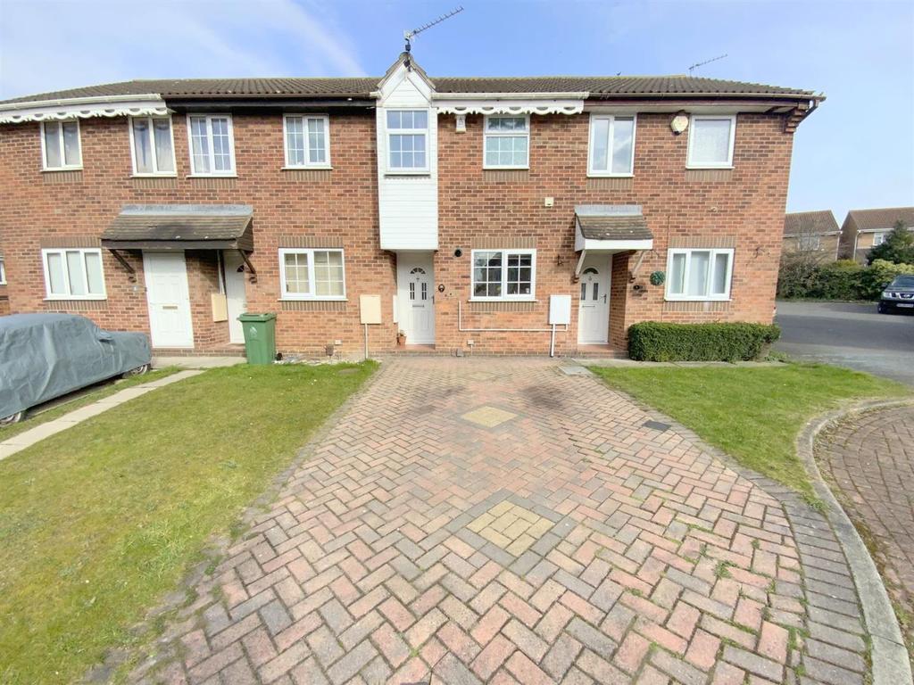 Spratton Court, Laceby Acres 2 bed terraced house £115,000