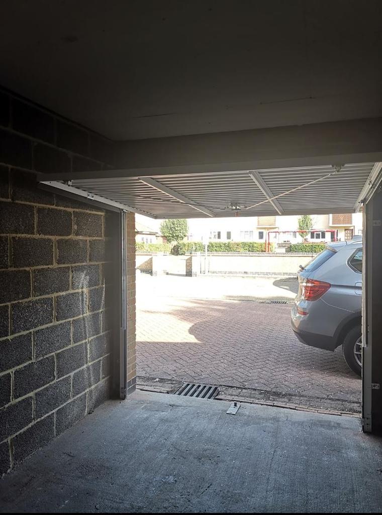 Garage 11.png