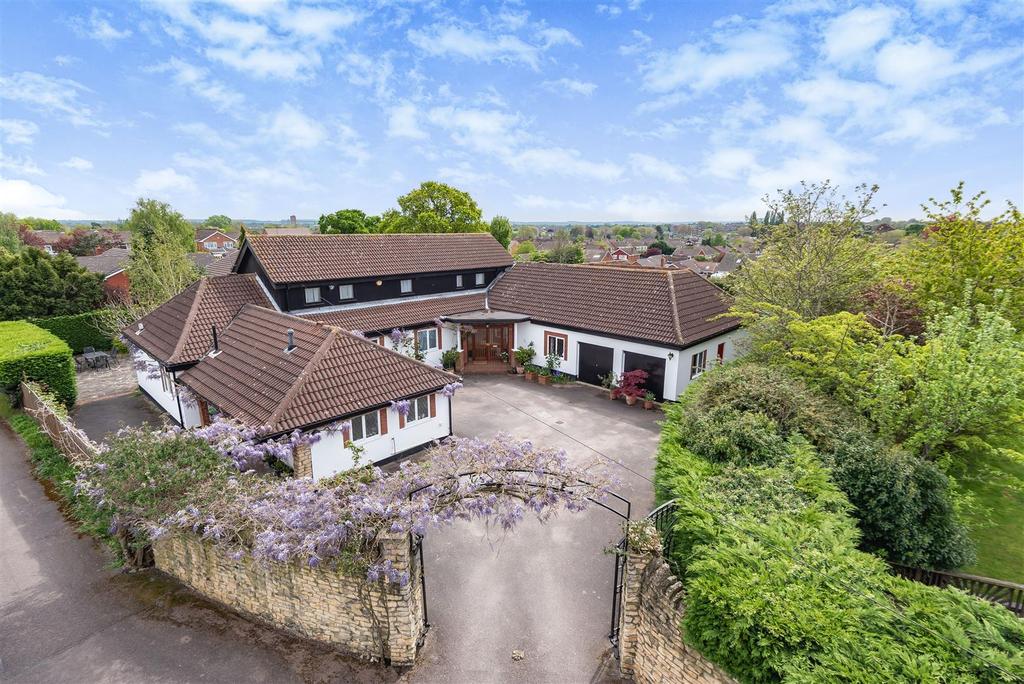 Keyston House, Putnoe Lane, Bedford 5 bed detached house for sale £