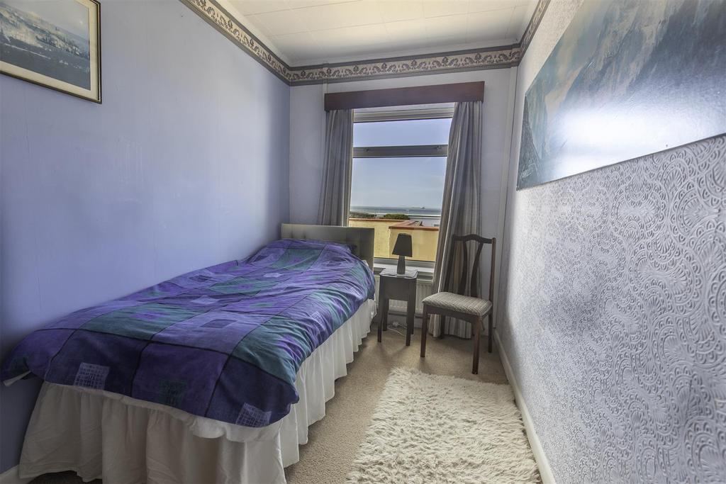 Bed 3.jpg