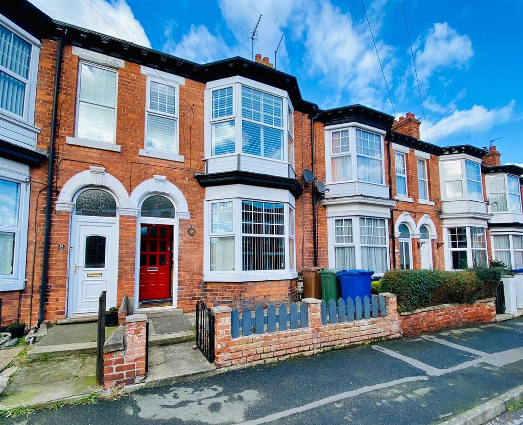 Clifford Street, Hornsea 3 bed terraced house £210,000