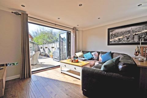 71 Shimbrooks, Great Leighs, Chelmsford, CM3 1SG