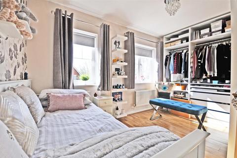 71 Shimbrooks, Great Leighs, Chelmsford, CM3 1SG