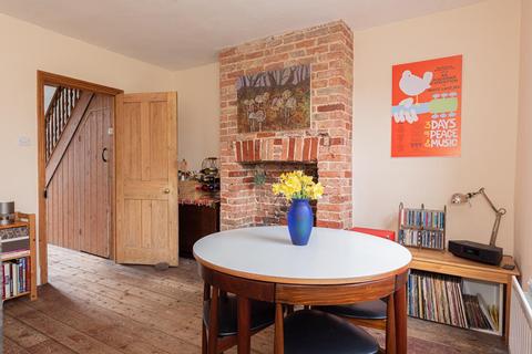 20 Elm Road, Epsom, KT17 2EU