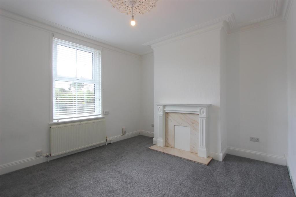 Haughton Road, Darlington 2 bed terraced house £525 pcm (£121 pw)