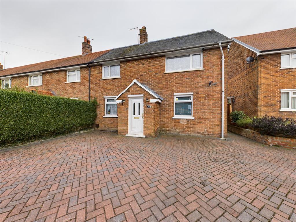 Henry Street, Rhostyllen, Wrexham 3 bed end of terrace house £200,000