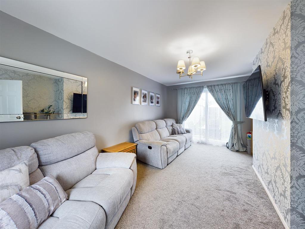 Henry Street, Rhostyllen, Wrexham 3 bed end of terrace house £200,000