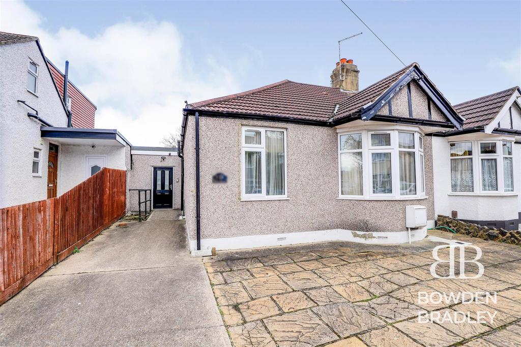 Clinton Crescent, Hainault 2 bed semidetached bungalow £475,000