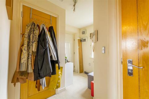 20 Emperor Close, Nottingham, NG5 1QR