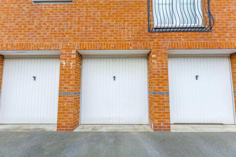 20 Emperor Close, Nottingham, NG5 1QR