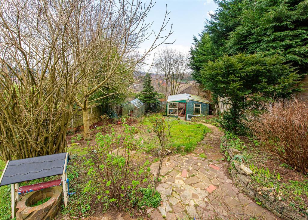 29 Bratch Common Road, Wombourne... 3 bed semidetached house £295,000