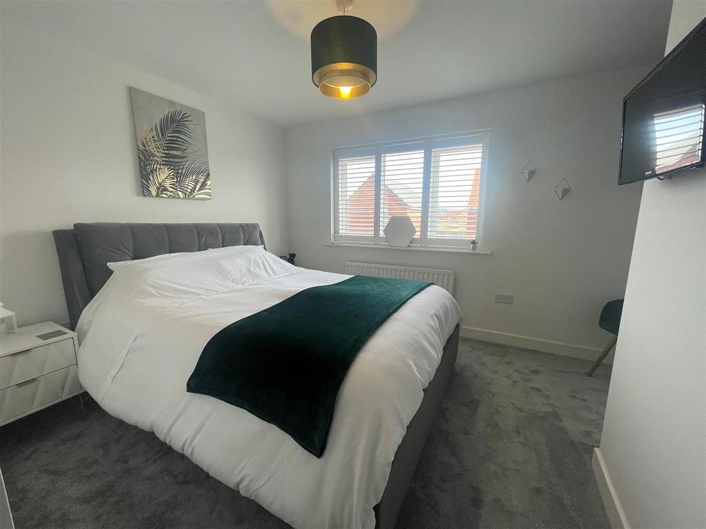 2 magnolia way- 2.jpg