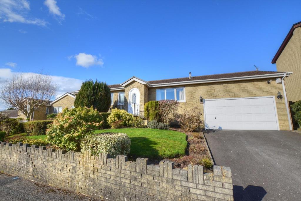 Borrowdale Drive, Burnley 3 bed detached bungalow £325,000