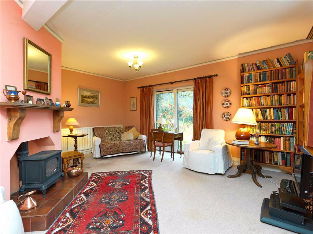 St. Johns Hill, Ellesmere, SY12 4 bed detached house £550,000