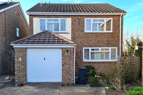 6 Haffenden Close, Marden, Tonbridge, TN12 9TD