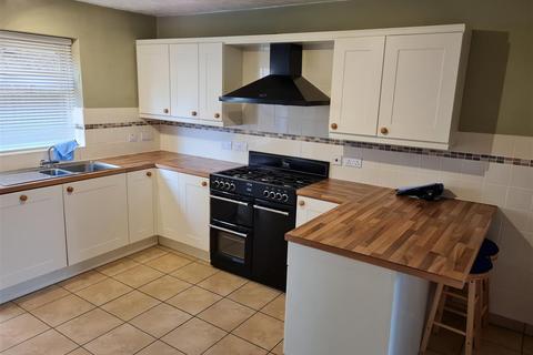6 Haffenden Close, Marden, Tonbridge, TN12 9TD