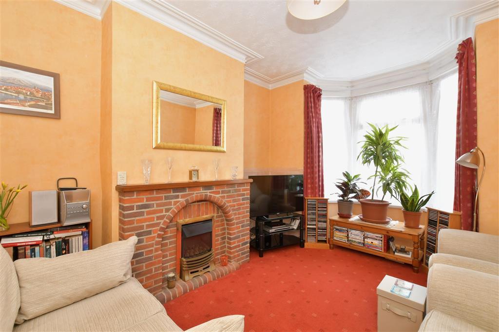 Chesterfield Road, Portsmouth, Hampshire 3 bed terraced house £275,000