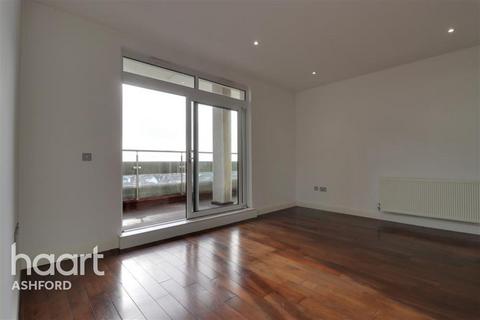 2 bedroom flat to rent, The Panorama, TN24...