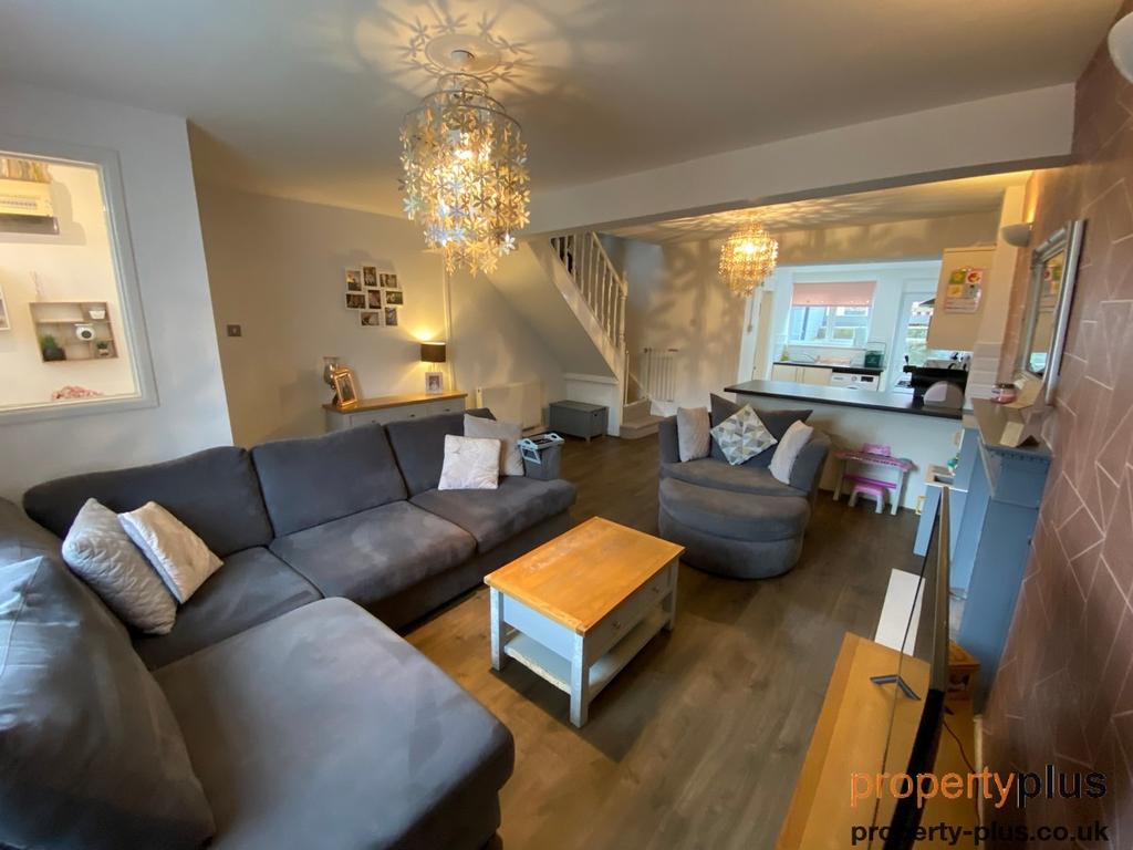 Gilfach Road Tonypandy Tonypandy 3 bed terraced house for sale £115,000