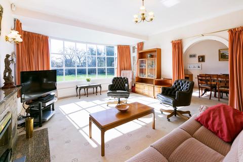 52 Burnby Lane, Pocklington, York, YO42 2QE