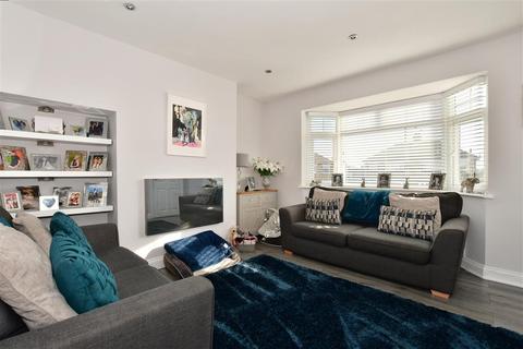 52 Forelands Square, Walmer, Deal, CT14 9DS