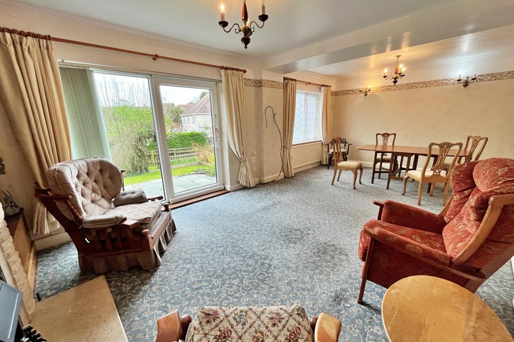 Living/Dining Room