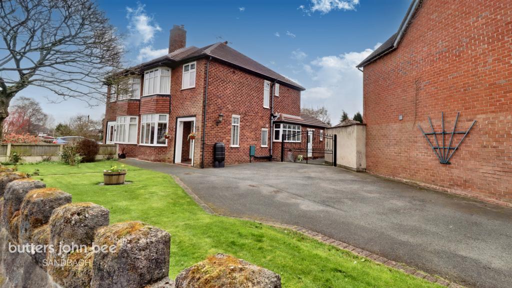 Third Avenue, Sandbach 3 bed semidetached house £275,000